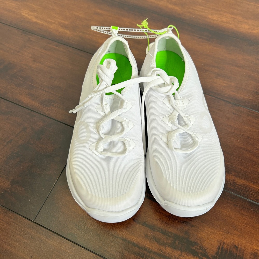 OOFOS OOmg Sport LS Low Recovery Shoe Women's size 7 White NWOB